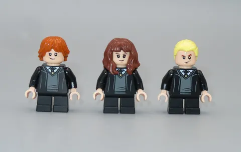 LEGO lot Harry Potter Ron Weasley Draco Hermione Granger minifigure 76390