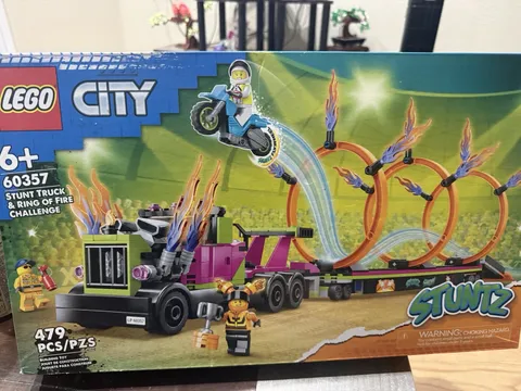 LEGO City Stuntz 60357 Stunt Truck & Ring of Fire Challenge Set 479 pcs