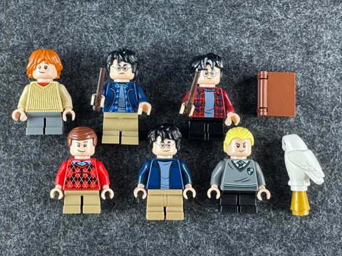 LEGO Harry Potter Minifigure Lot Harry Ron Draco Dudley Hedwig Wands Book