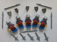 New Lego Lion Knights Lot Of 5 Minifigures Sword Sheild 