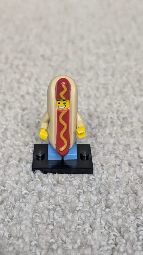 LEGO Series 13 Collectible Minifigures 71008 - Hot Dog Man