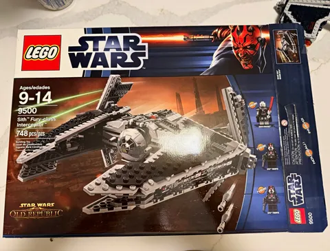 LEGO Star Wars The Old Republic 9500 Sith Fury-class Interceptor 748pc