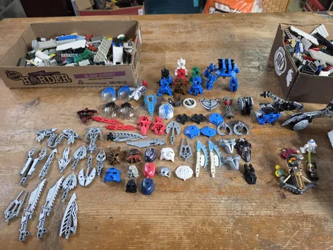 Huge Lego Bionicle Technic Parts Lot Masks Figures Mini Figs R2-D2 As Found