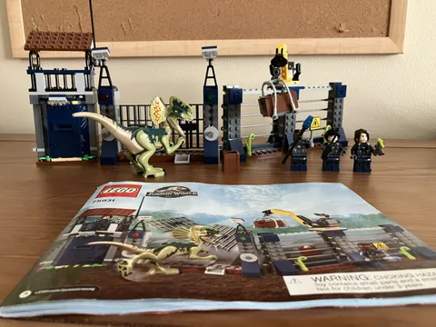 LEGO Jurassic World Dilophosaurus Outpost Attack 75931 No Box Built Complete