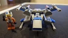 LEGO Star Wars: Resistance X-Wing Fighter Microfighter (75125) Complete Set