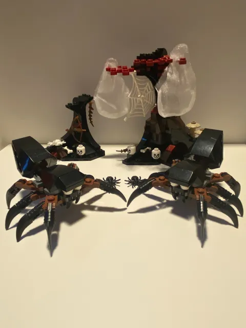 Lego The Hobbit Escape from Mirkwood Spiders Set Incomplete No Minifigures LoTR