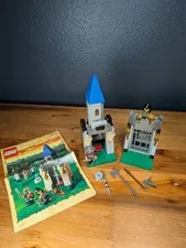LEGO Knights Kingdom Castle: Guarded Treasury (6094) With Manual