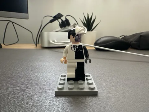 LEGO Two-Face (bat004a) 7781 BATMAN I 2006