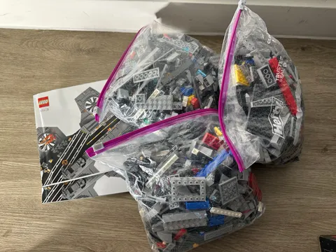 Lego S.H.I.E.L.D. Helicarrier 76354 USED, missing 3 minifigures
