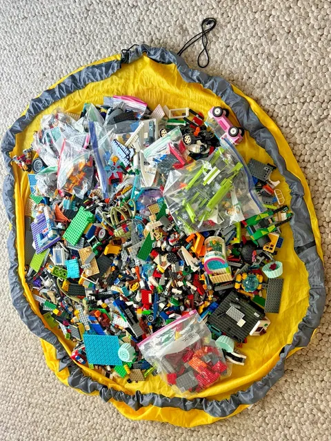 42.2 Lbs Genuine LEGO Bulk Lot Mixed Bricks Parts Pieces Friends City Technic 