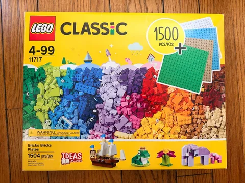 LEGO 11717 Classic Bricks Bricks Plates *RETIRED* *Damaged box* (#2)