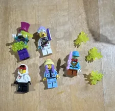 LEGO Hidden Side Minifigures from set 70432 Haunted Fairground