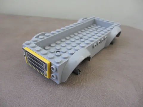Lego 18924 Large Car Vehicle Frame Base Light Gray with Mudguards & Grill Tile
