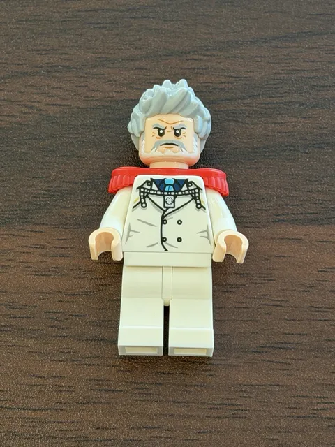 Lego One Piece Admiral Garp Minifigure 75646 75640