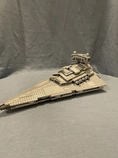LEGO Imperial Star Destroyer (75055) Complete All Minifigures, Poster. No Box