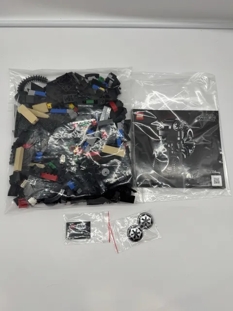 LEGO Star Wars: Tie Fighter Pilot Helmet (75274), Used/Used, Complete