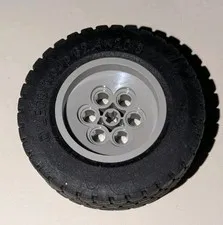 LEGO BLACK TECHNIC TIRE ON LIGHT BLUISH GRAY RIM 62.4 x 20 S PIECE PART # 32019