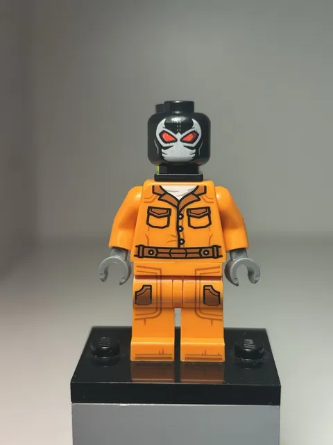 LEGO Bane Minifigure 76300 Batman Villain Arkham Asylum NEW