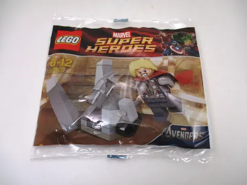 NEW & SEALED! Lego POLYBAG 30163 THOR & TESSERACT MARVEL Super Heroes AVENGERS