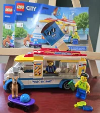 LEGO City 60253 Ice-Cream Truck 200pcs (2020) Vendor & Dog Brick Separator