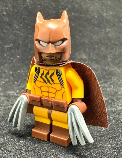 LEGO DC Comics Catman minifigure from The LEGO Batman Movie Free Shipping