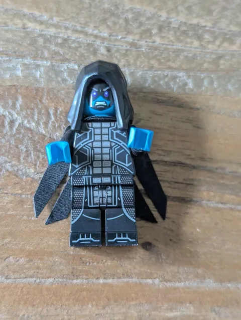LEGO Marvel Ronan the Accuser sh0937 Minifigure 76278 Hood & Cape Aunthentic