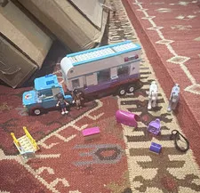 LEGO Friends 41125 Horse Vet Trailer Vet Subtheme Incomplete w/ Horses