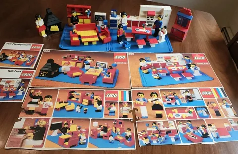 Lot of 2 Vintage 1979 LEGO Sets Family Room 268 Kitchen 269 Incomplete Home Room