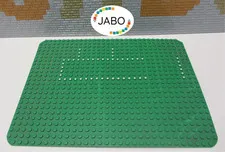 (R3/PB 20) LEGO 10p01 Plate 24x32 Green 363 Hospital with Figures 555 Hospital