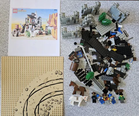 LEGO Western 6761 Bandit's Secret Hide-Out Vintage 1996 Complete