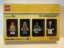 New Lego Figurine Set Limited Edition Toys R Us Exclusive Building Toy 18 Pc