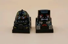 Vintage LEGO 2001 Racers WARRIOR & DUSTER Drivers Minifigures Sets 4569 & 4576