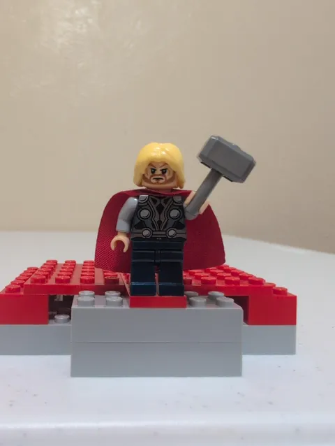 LEGO Marvel Thor Minifigure from 2015 Avengers Ulton set 76038 76030 Sh0170