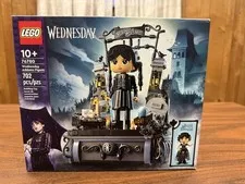 New! Lego Wednesday Figure Addams Family 76780 Building Toy 702 