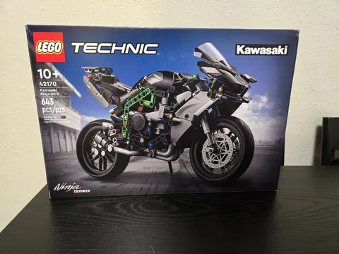 LEGO TECHNIC: Kawasaki Ninja H2R Motorcycle (42170) Box Only