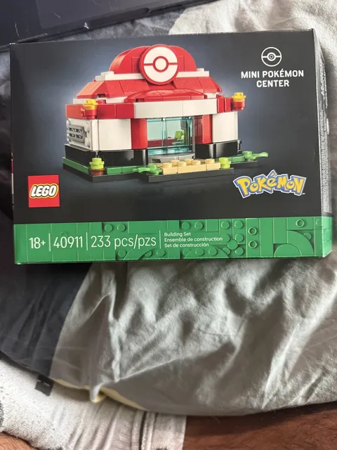 mini pokemon center lego 40911: BOX ONLY