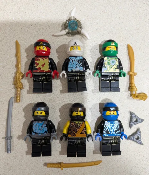 Lego Lot of 6 Ninjago SPINJITZU Minifigures, KAI, Zane, LLOYD, Nya, COLE, Jay