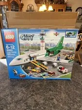 Lego # 60022 ~ City Airplane Cargo Terminal w/ Manuals & Minifigs ~ 100% Pilot