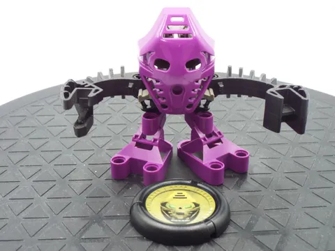 LEGO BIONICLE TOHUNGA ONEPU (1389) MCDONALDS COMPLETE W/DISK *FREE SHIPPING*