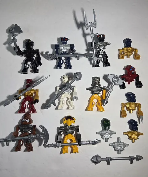 Lego Bionicle Mini figures Lot Of 8 Toa Piraka Barraki Figures 2006 Plus Extras