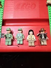 Lego Indiana Jones Crystal Skull Minifigures from Set 7625 River Chase