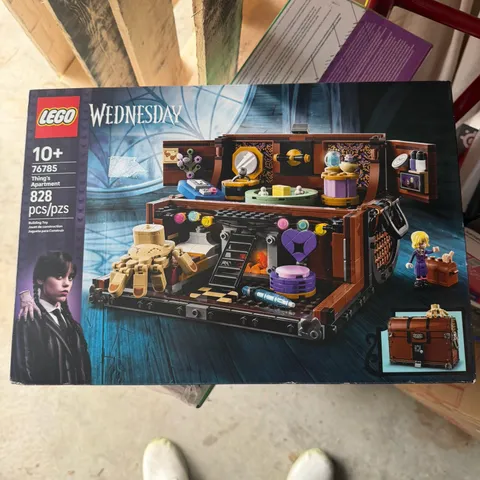 LEGO Wednesday: Thing's Apartment 76785