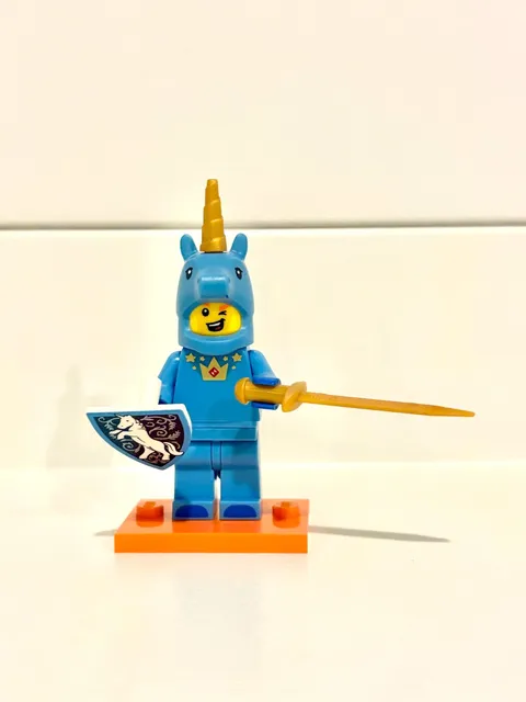 Lego Series 18 CMF Minifigure Unicorn Guy Knight 71021 New & Complete