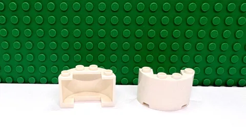 Lego 2 White 2x4x2 Cylinder Wall Panel castle NEW