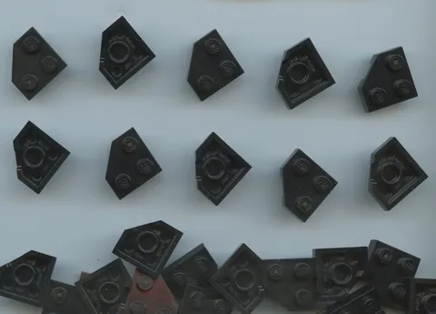 LEGO x 20 Black Wedge, Plate 2 x 2 Cut Corner 26601