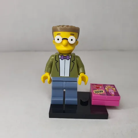 LEGO Minifigure Simpsons Series 71009 #15 Waylon Smithers Malibu Stacey