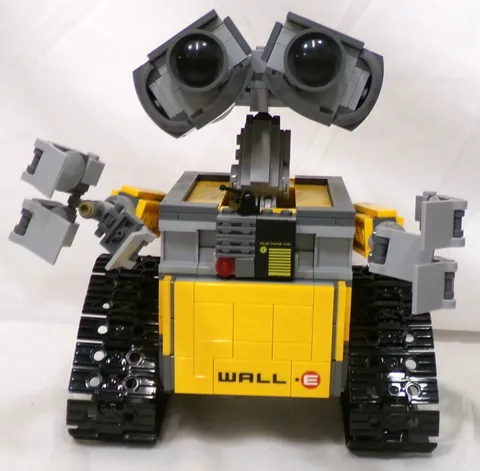 LEGO Ideas Disney Pixar WALL-E 21303 Wall-E Set Incomplete