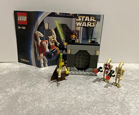 LEGO Star Wars 7204 Jedi Defense II 100% complete w/ mini figures & instructions