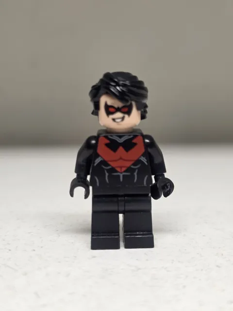 LEGO DC Superheroes Batman Nightwing Minifigure sh0085 From Set 76011