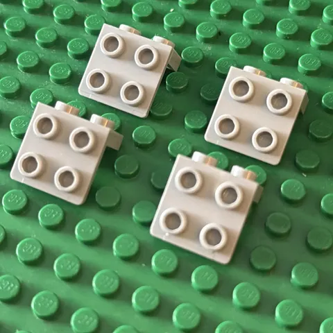 Lego Lot Light Bluish Gray 44728 Bracket 1 x 2 - 2 x 2 (lot of 4)